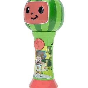 𝘾𝙤𝙘𝙤𝙢𝙚𝙡𝙤𝙣 𝙈𝙪𝙨𝙞𝙘𝙖𝙡 𝙨𝙞𝙣𝙜 𝙖 𝙡𝙤𝙣𝙜 𝙢𝙞𝙘𝙧𝙤𝙥𝙝𝙤𝙣𝙚